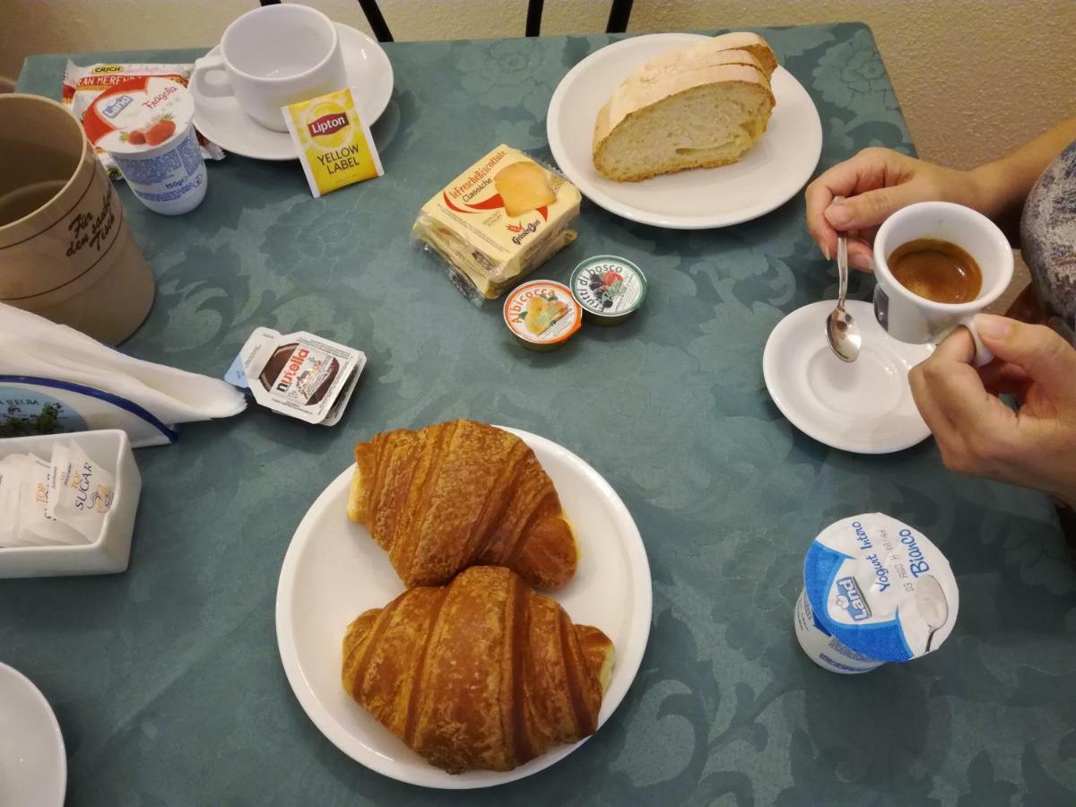 普罗基奥 阿尔贝格戴10号克罗利旅馆酒店 外观 照片